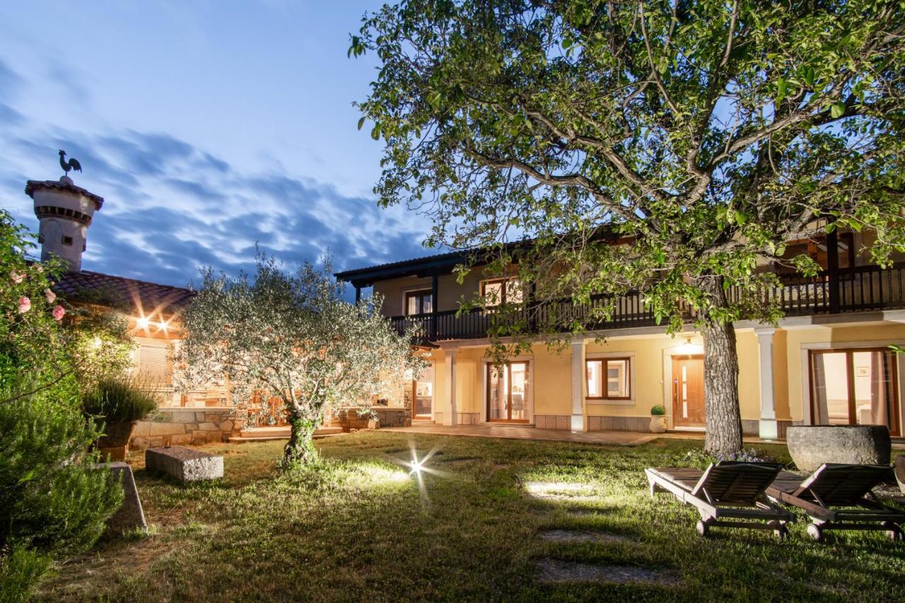 Villa Hermes Art Dutovlje Exterior photo